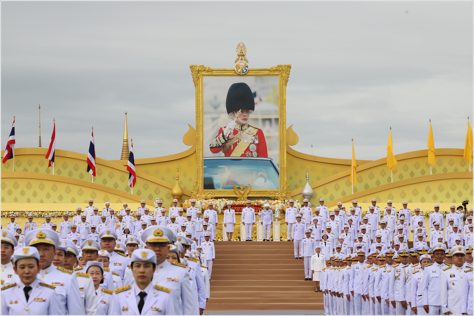 ﻿กรมบังคับคดี เข้าร่วมพิธีถวายสัตย์ปฏิญาณ เพื่อเป็นข้าราชการที่ดีและพลังของแผ่นดิน เนื่องในโอกาสวันเฉลิมพระชนมพรรษา พระบาทสมเด็จพระเจ้าอยู่หัว 28 กรกฎาคม 2568